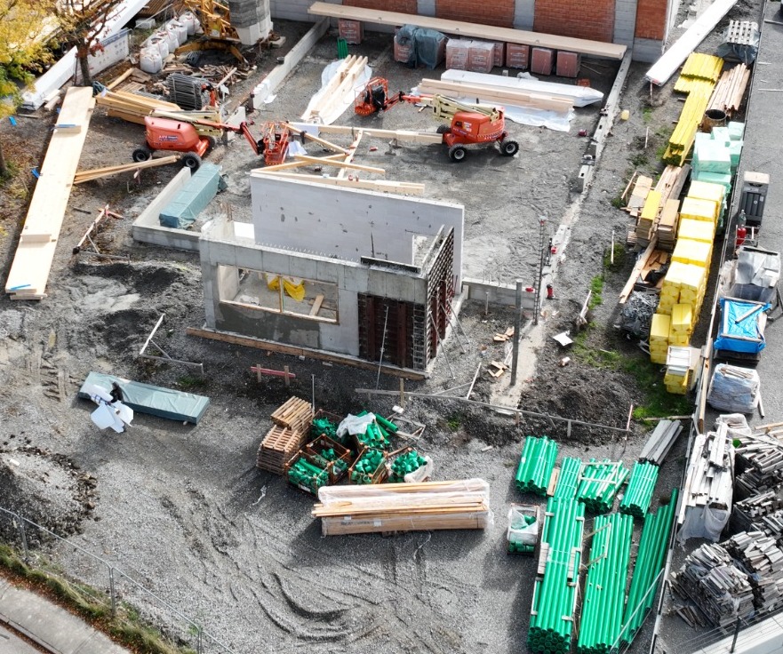 Beginn der Zimmererarbeiten an unserer neuen Halle in Sulzdorf am 12. Oktober 2026